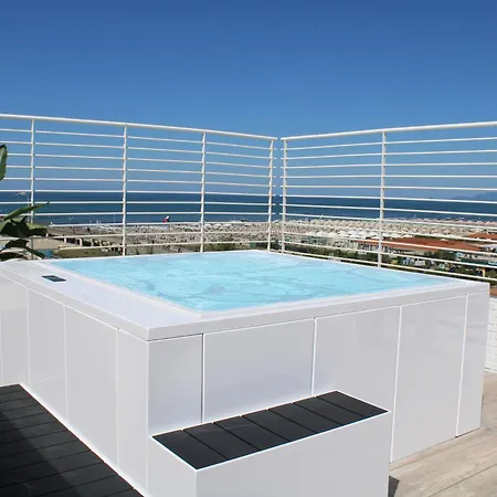 Esplanade Отель Марина-ди-Пьетрасанта