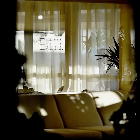 Отель Esplanade 3*